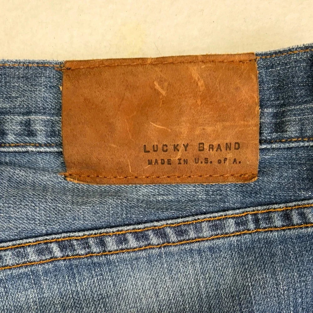 Lucky Brand Made in USA 221 Original Bootcut Jeans White Oak Cone Denim 36/30